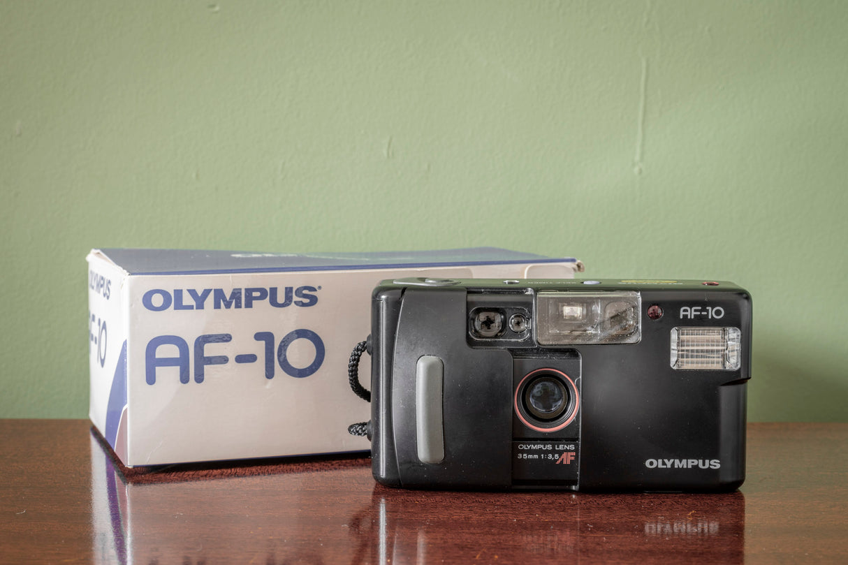 RARE Boxed Olympus Trip AF-10 35mm Point and Shoot Film Camera