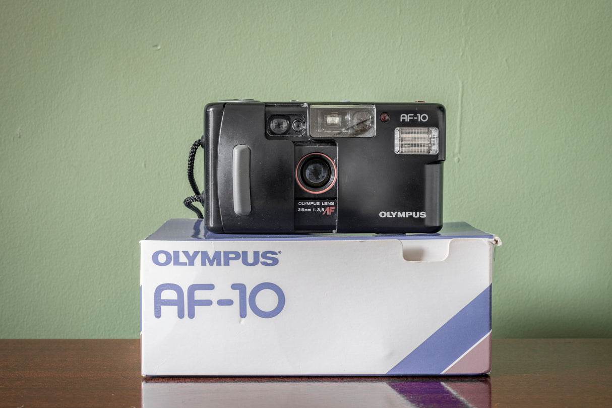 RARE Boxed Olympus Trip AF-10 35mm Point and Shoot Film Camera