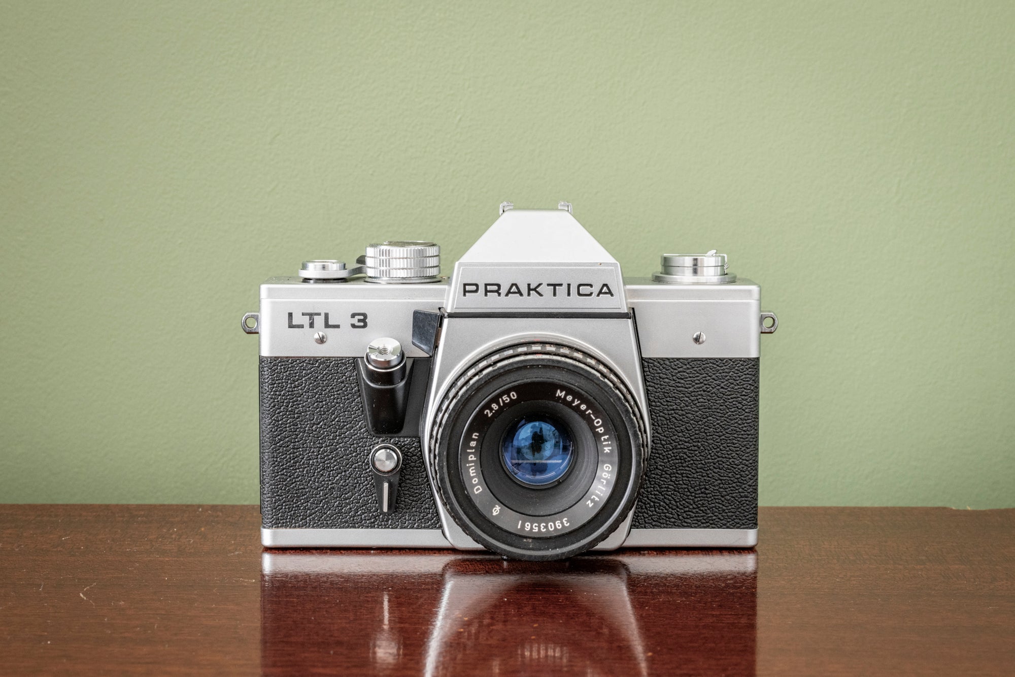 Immaculate 1970's Praktica LTL 3 35mm SLR Film Camera + Meyer-Optik Go ...