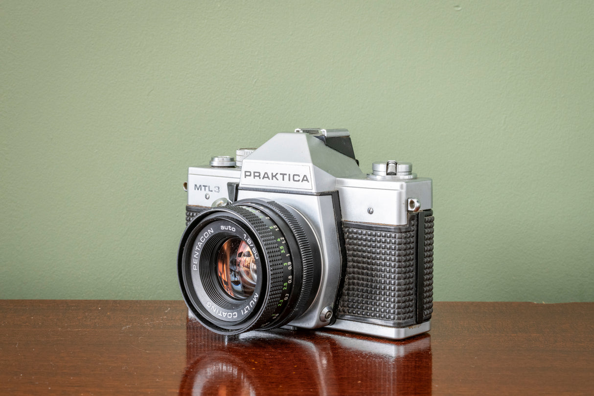 Stunning Praktica MTL3 35mm SLR Film Camera + Pentacon 50mm F1.8 Lens