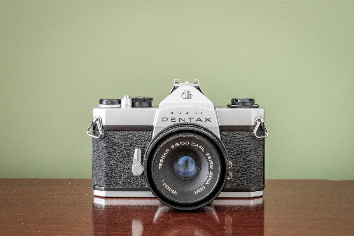 Mint 1960s ASAHI Pentax SL 35mm SLR Film Camera + 50mm Carl Zeiss F2.8 Lens